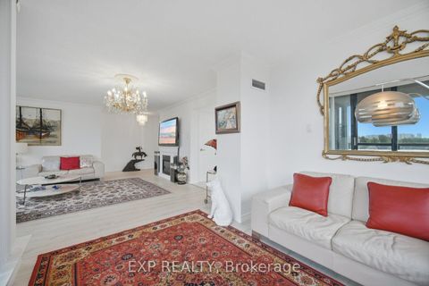 Photo 11 at 410 - 7440 Bathurst Street, Brownridge, Vaughan