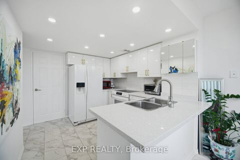 Photo 12 at 410 - 7440 Bathurst Street, Brownridge, Vaughan
