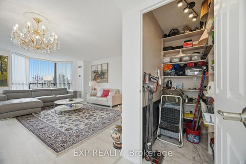 Photo 17 at 410 - 7440 Bathurst Street, Brownridge, Vaughan