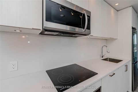 Photo 14 at 1928 Lakeshore Boulevard W, Swansea, Toronto