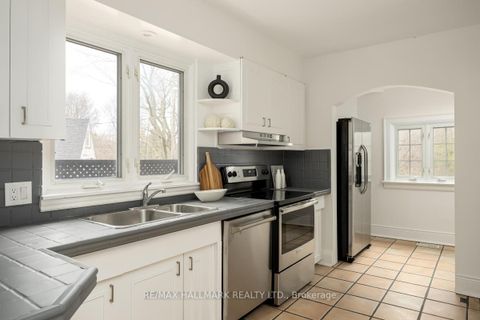 Photo 7 at 167 Welland Avenue, Moore Park, Toronto
