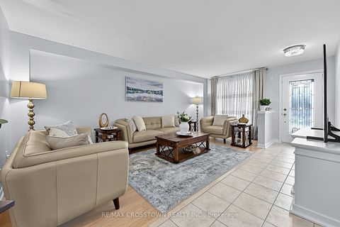 Photo 2 at 41 RUSSELL HILL Drive, Painswick South, Barrie