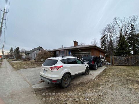 Photo 1 at 536 Big Bay Point Road, Painswick North, Barrie