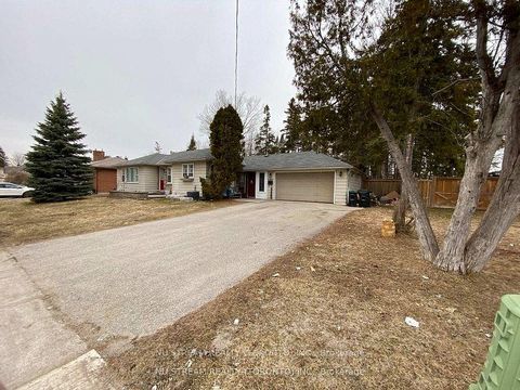Photo 1 at 540 Big Bay Point Road, Painswick North, Barrie