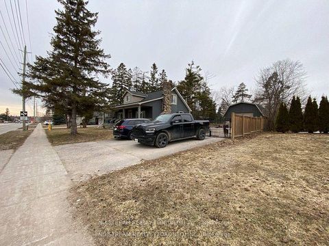 Photo 1 at 544 Big Bay Point Road, Painswick North, Barrie