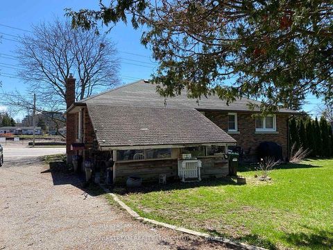 Photo 3 at 548 Big Bay Point Road, Painswick North, Barrie