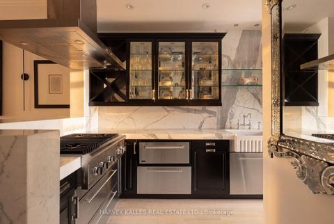 Photo 5 at 21 - 260 Russell Hill Road, Casa Loma, Toronto