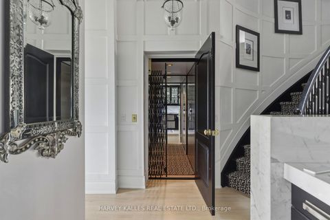 Photo 8 at 21 - 260 Russell Hill Road, Casa Loma, Toronto