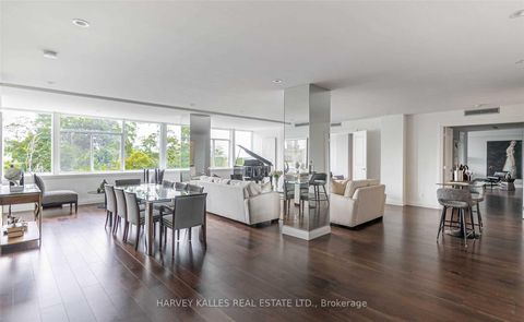 Photo 3 at 320 - 1 Benvenuto Place, Casa Loma, Toronto
