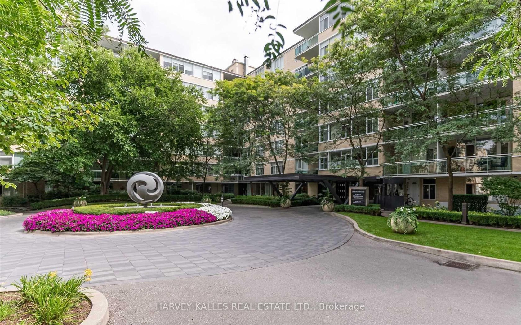 320 - 1 Benvenuto Place, Casa Loma, Toronto 