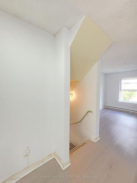 Photo 5 at #19 - 50 Coleman Avenue, Danforth, Toronto