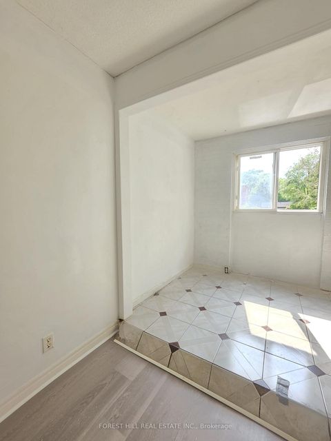 Photo 6 at #19 - 50 Coleman Avenue, Danforth, Toronto
