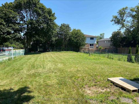 Photo 11 at 289 Livingston Road, Guildwood, Toronto