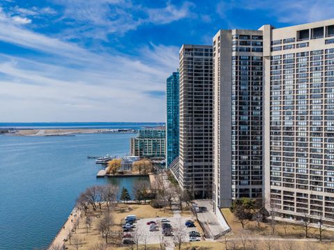 Photo 2 at 2204 - 65 Harbour Square, Waterfront Communities C1, Toronto