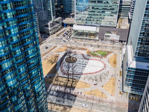 Photo 27 at 2204 - 65 Harbour Square, Waterfront Communities C1, Toronto