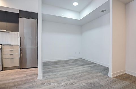 Photo 10 at 431 - 8 Tippet Road, Clanton Park, Toronto