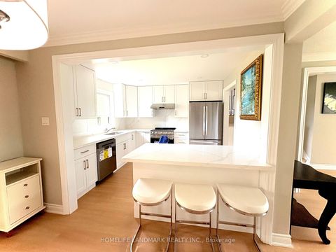 Photo 5 at 46 Bowerbank Drive, Newtonbrook East, Toronto