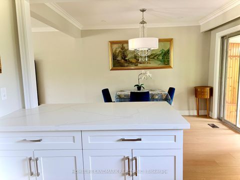 Photo 6 at 46 Bowerbank Drive, Newtonbrook East, Toronto