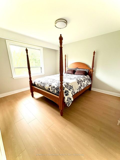 Photo 11 at 46 Bowerbank Drive, Newtonbrook East, Toronto