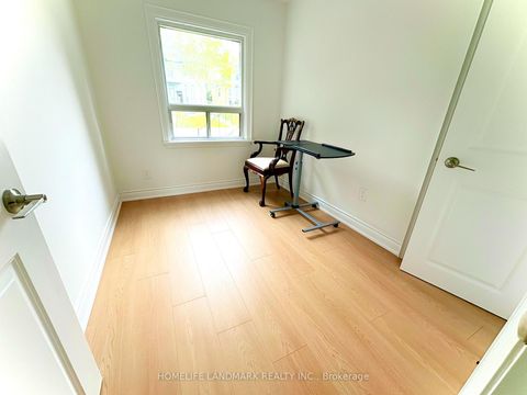 Photo 13 at 46 Bowerbank Drive, Newtonbrook East, Toronto