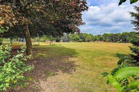 Photo 17 at 46 Bowerbank Drive, Newtonbrook East, Toronto