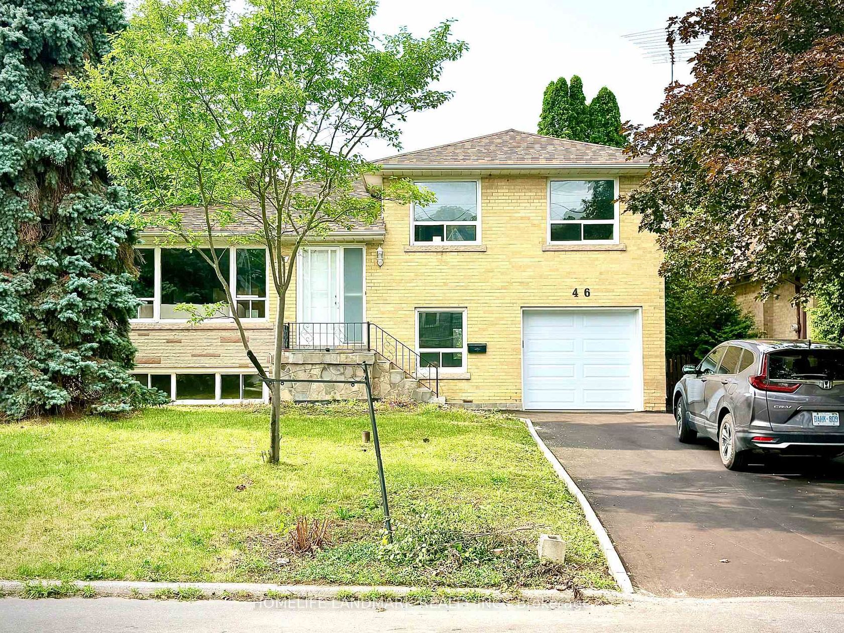 46 Bowerbank Drive, Newtonbrook East, Toronto photo 0
