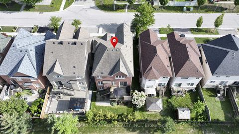 Photo 3 at 12 Cozens Drive, Oak Ridges, Richmond Hill