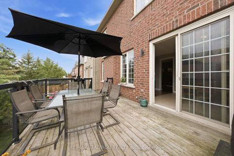 Photo 16 at 12 Cozens Drive, Oak Ridges, Richmond Hill