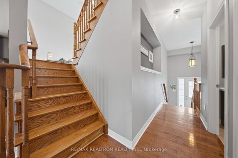 Photo 17 at 12 Cozens Drive, Oak Ridges, Richmond Hill