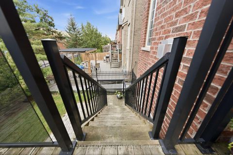 Photo 30 at 12 Cozens Drive, Oak Ridges, Richmond Hill