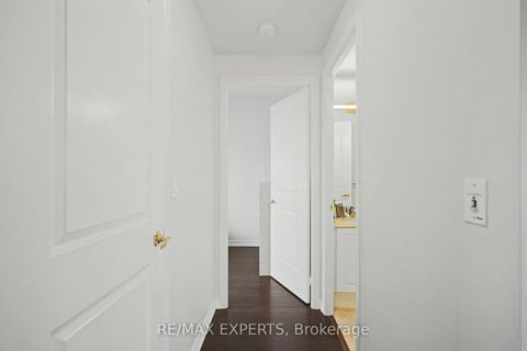 Photo 13 at 614 - 9225 Jane Street, Maple, Vaughan