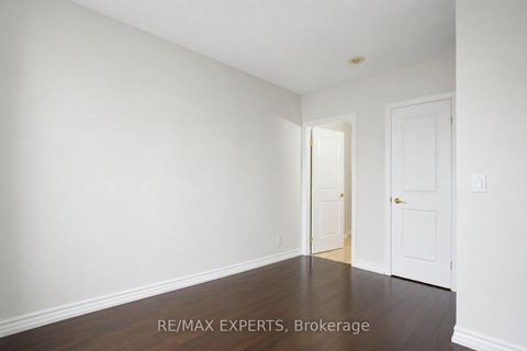 Photo 15 at 614 - 9225 Jane Street, Maple, Vaughan