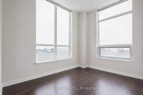Photo 18 at 614 - 9225 Jane Street, Maple, Vaughan