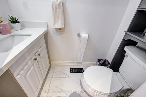 Photo 11 at 32 - 625 Rathburn Road, West Deane, Toronto