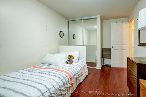 Photo 19 at 32 - 625 Rathburn Road, West Deane, Toronto