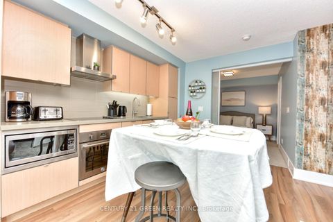 Photo 2 at 1014 - 300 Front Street W, Waterfront Communities C1, Toronto