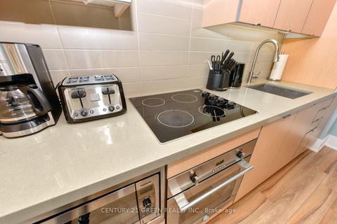 Photo 3 at 1014 - 300 Front Street W, Waterfront Communities C1, Toronto