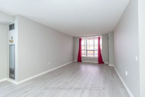 Photo 9 at 1309 - 21 Overlea Boulevard, Thorncliffe Park, Toronto