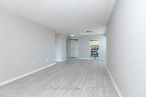 Photo 12 at 1309 - 21 Overlea Boulevard, Thorncliffe Park, Toronto