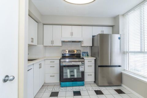 Photo 13 at 1309 - 21 Overlea Boulevard, Thorncliffe Park, Toronto