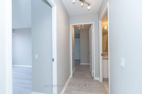 Photo 17 at 1309 - 21 Overlea Boulevard, Thorncliffe Park, Toronto