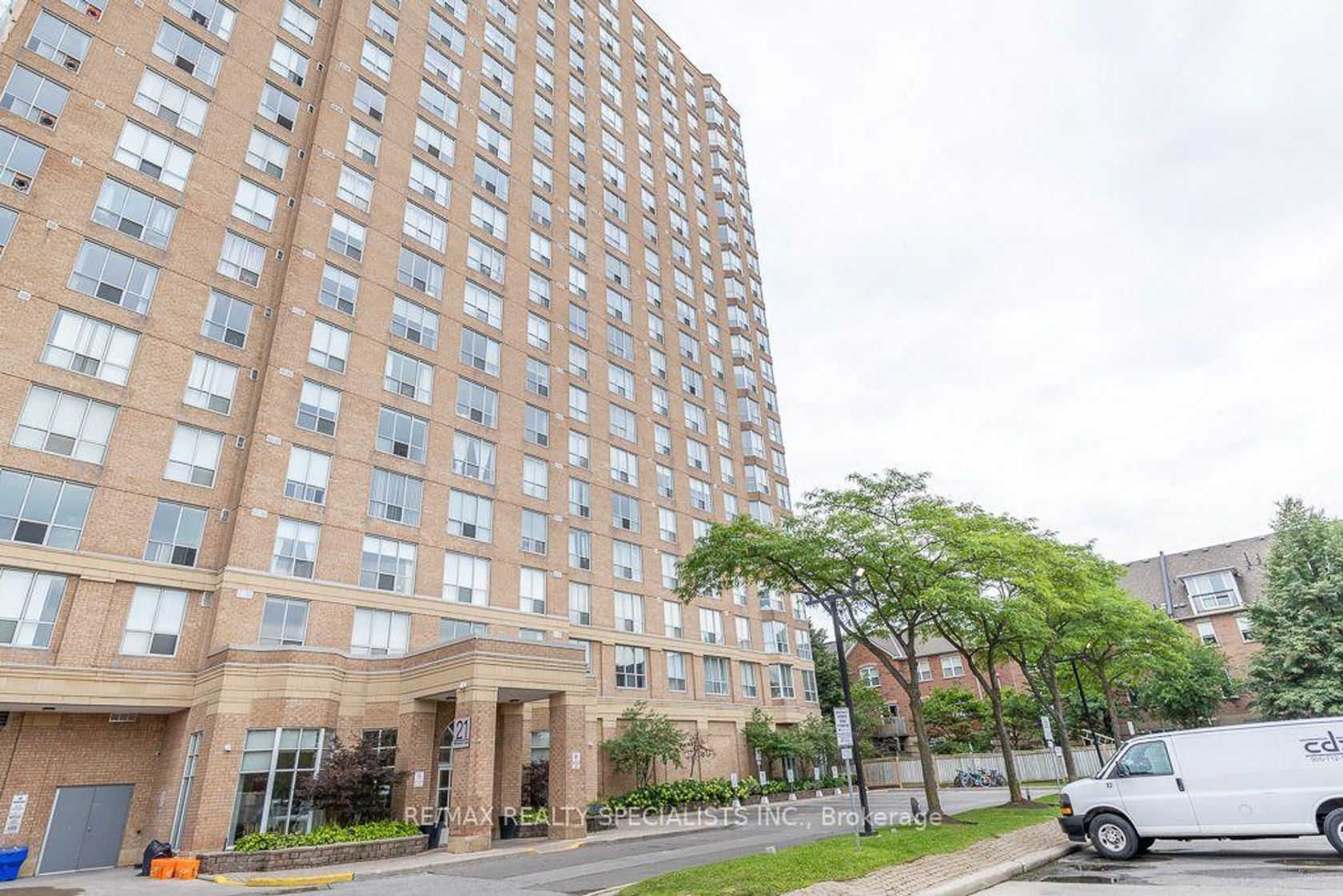 1309 - 21 Overlea Boulevard, Thorncliffe Park, Toronto 