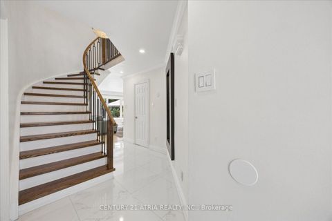 Photo 6 at 1040 Birchwood Drive, College Manor, Newmarket