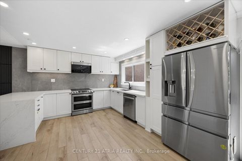 Photo 9 at 1040 Birchwood Drive, College Manor, Newmarket