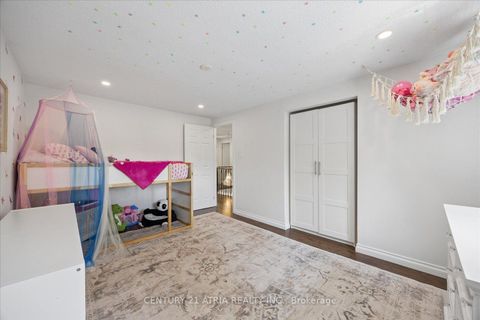 Photo 21 at 1040 Birchwood Drive, College Manor, Newmarket