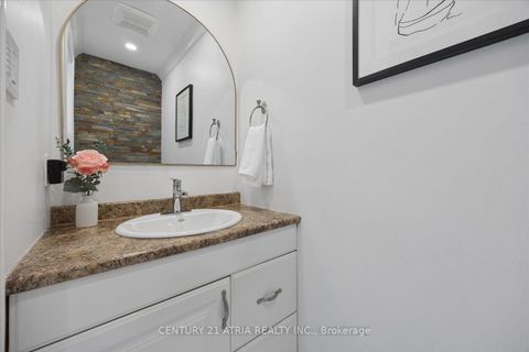Photo 23 at 1040 Birchwood Drive, College Manor, Newmarket