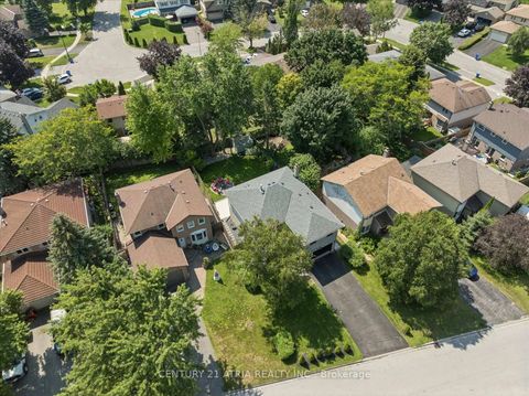 Photo 36 at 1040 Birchwood Drive, College Manor, Newmarket