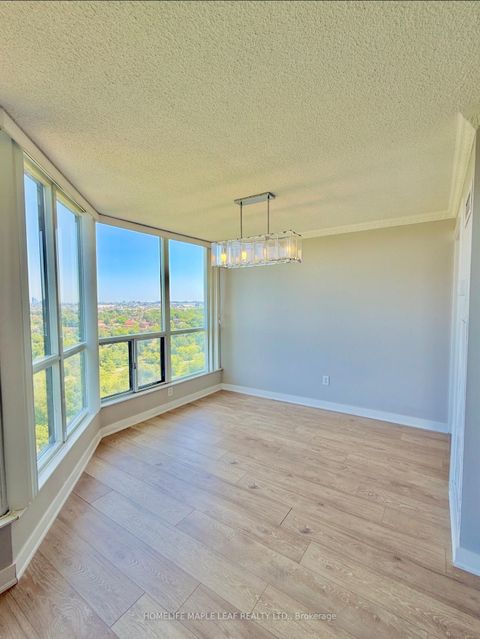 Photo 16 at 1607 - 1 Rowntree Road, Jamestown, Toronto