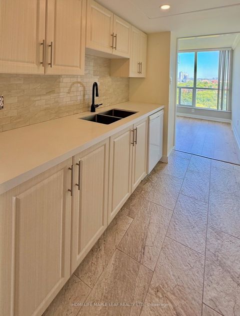 Photo 22 at 1607 - 1 Rowntree Road, Jamestown, Toronto