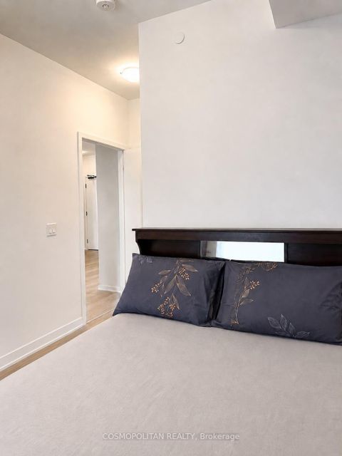 Photo 7 at 2014 - 10 Abeja Street, Concord, Vaughan